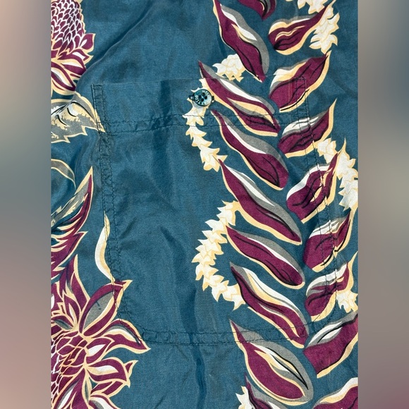 Vintage Hilo Hattie 100% silk button up Hawaiian shirt size XL - Picture 4 of 9